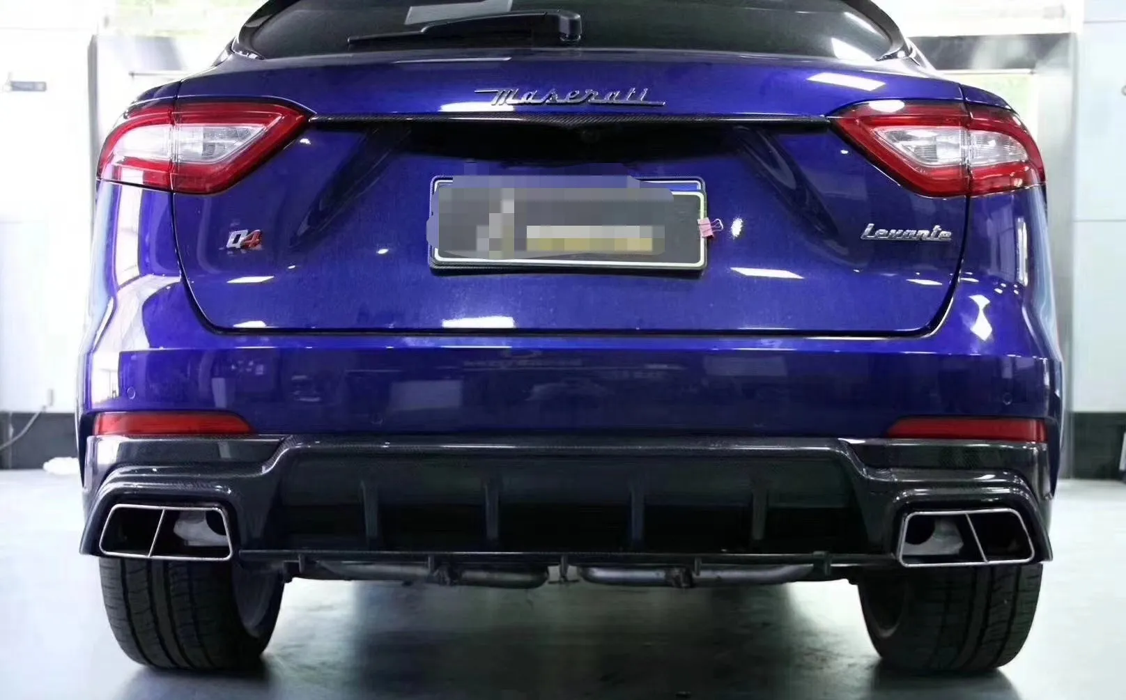 Carbon Fiber Body Kit for Maserati Levante