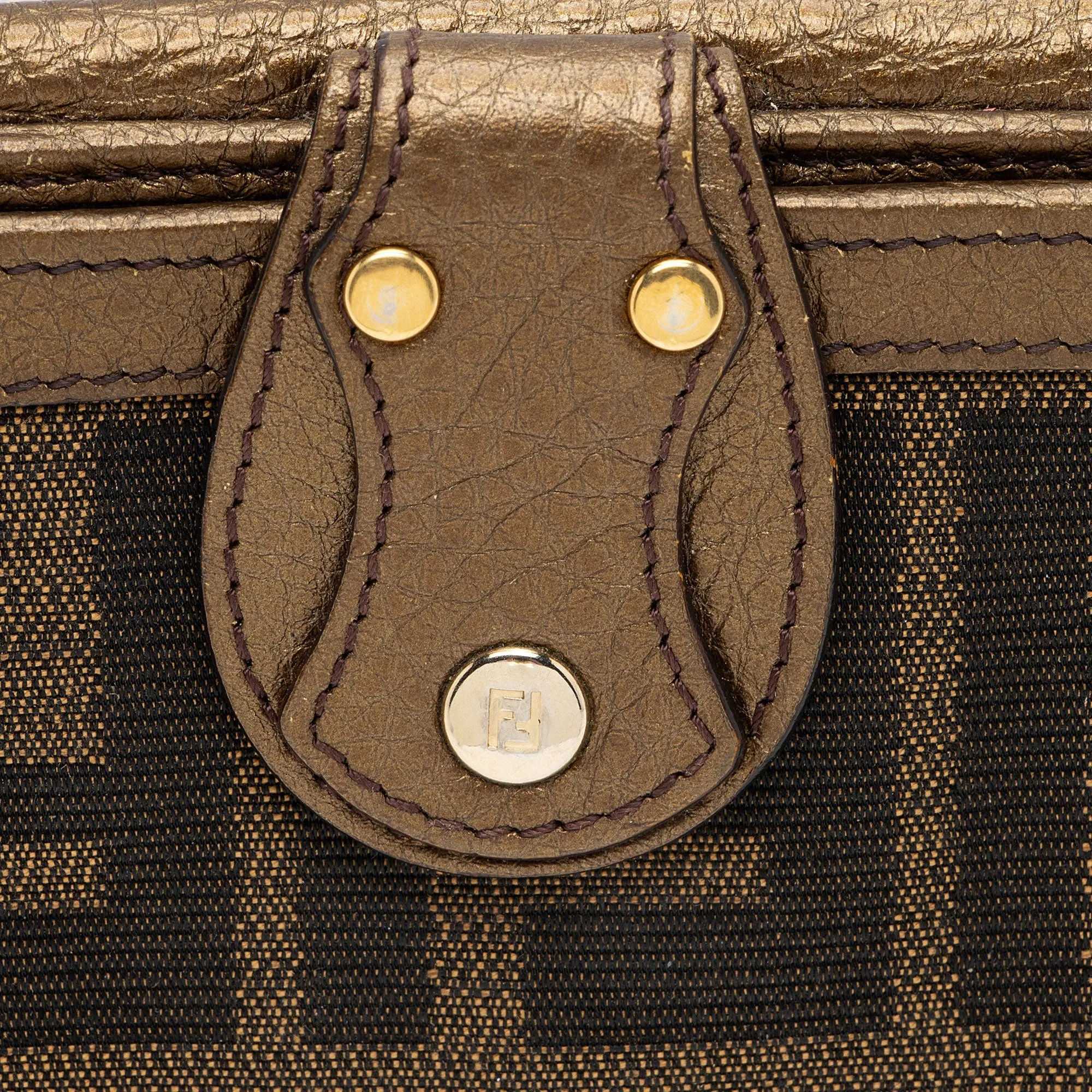 Fendi Metallic Zucca Compact Wallet (SHF-JIlxwg)