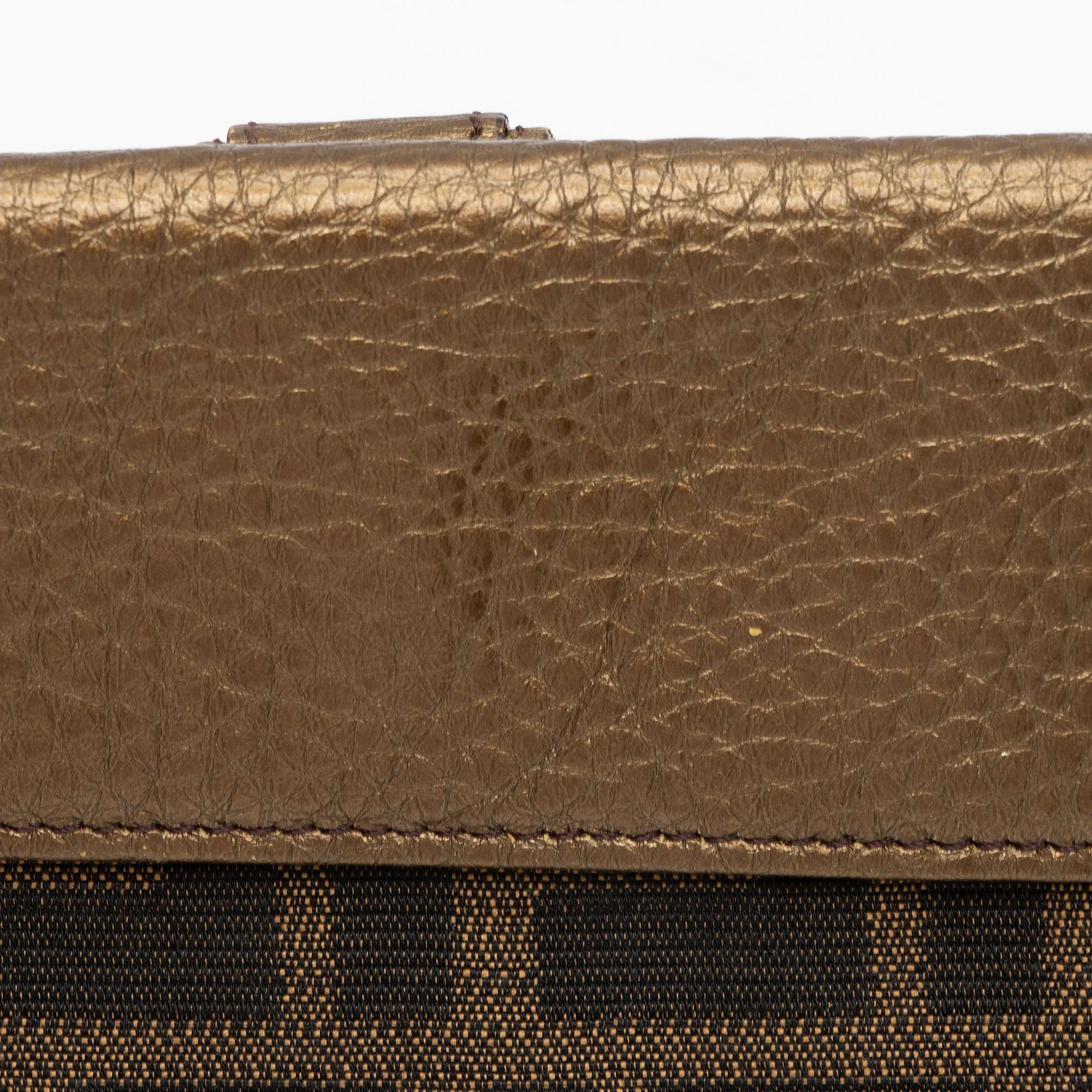 Fendi Metallic Zucca Compact Wallet (SHF-JIlxwg)