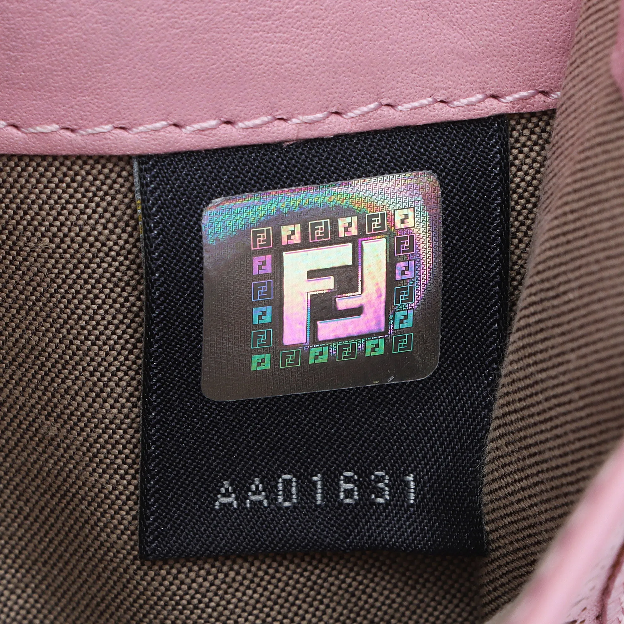 Fendi Perforated Leather Compact Wallet (SHF-ahsZFs)