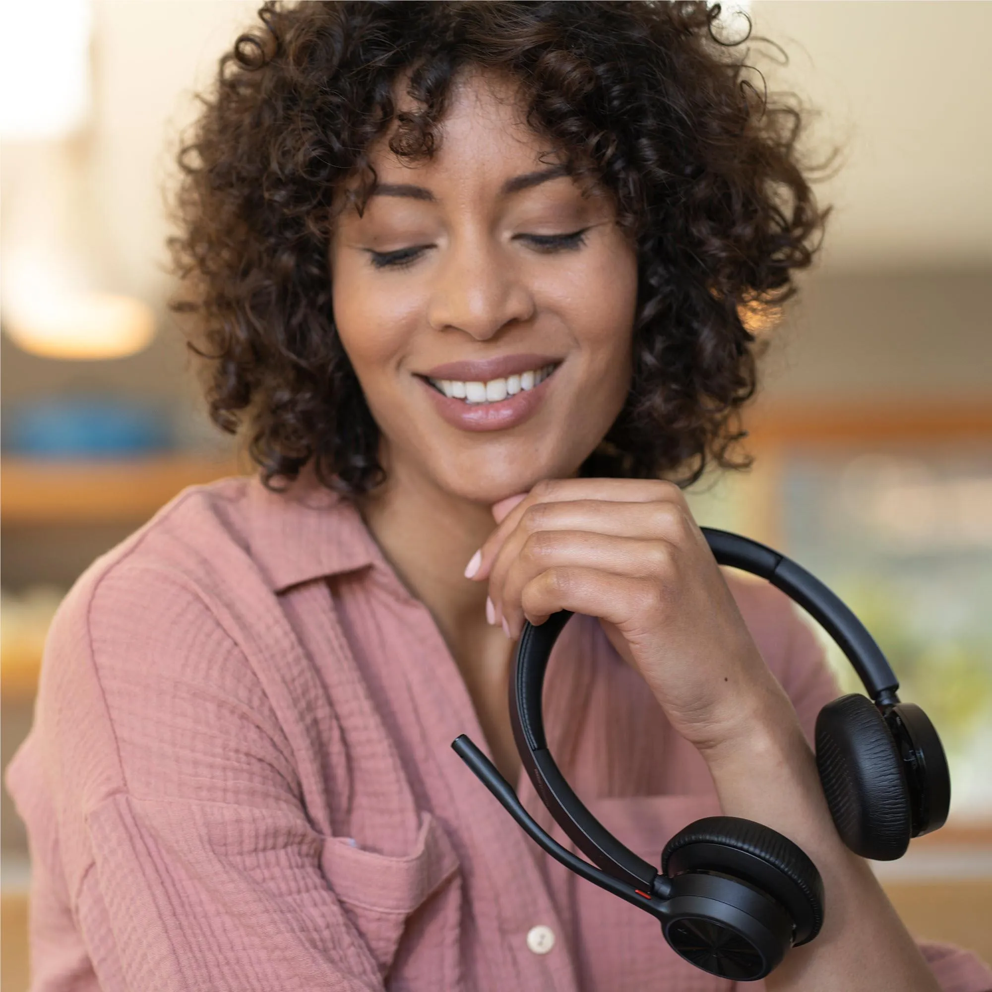 HP Poly Voyager 4320-M Wireless Headset