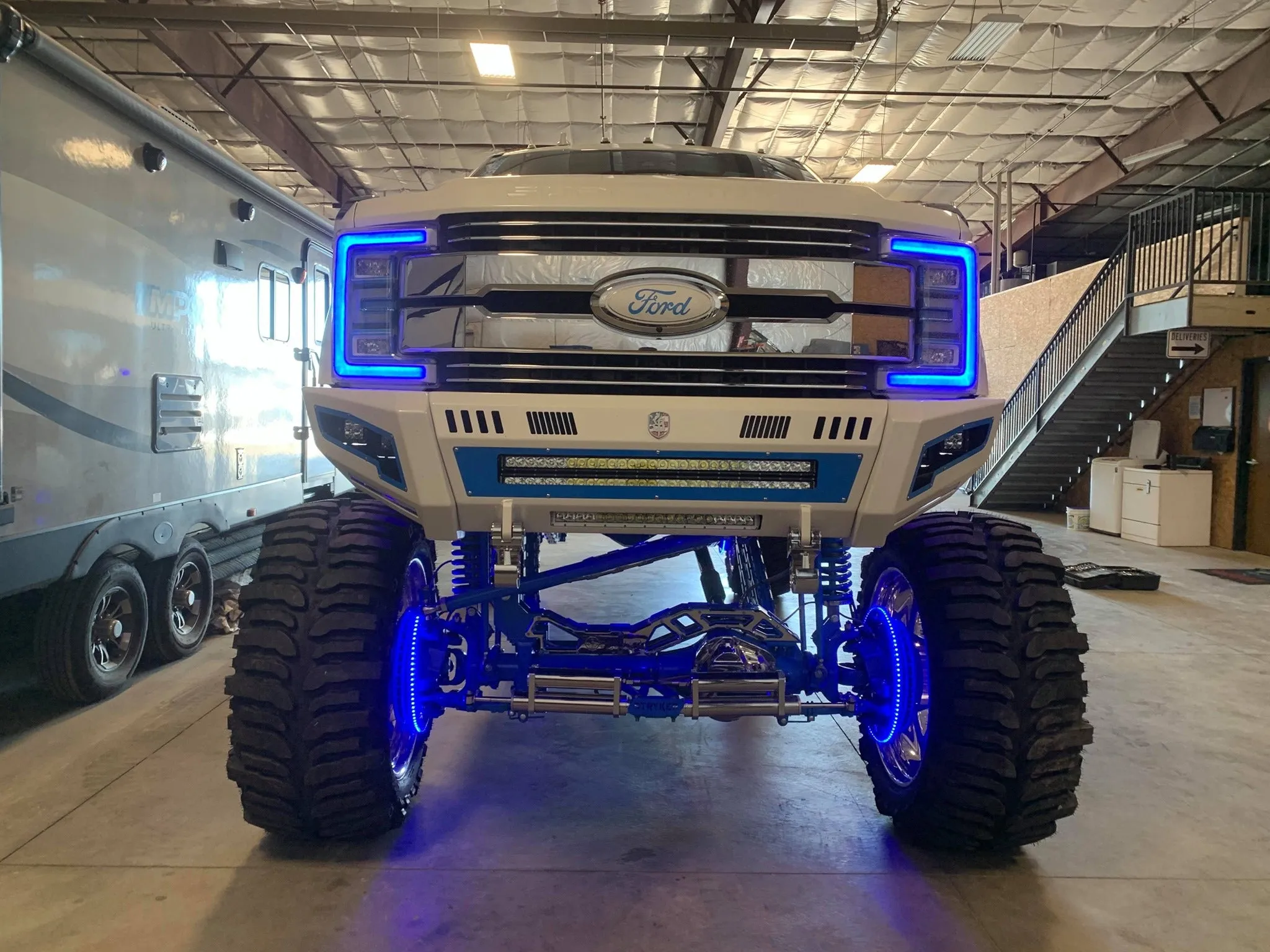 ORACLE Lighting 2017-2019 Ford F-250 /F-350 Superduty ColorSHIFT Headlight DRL Upgrade Kit