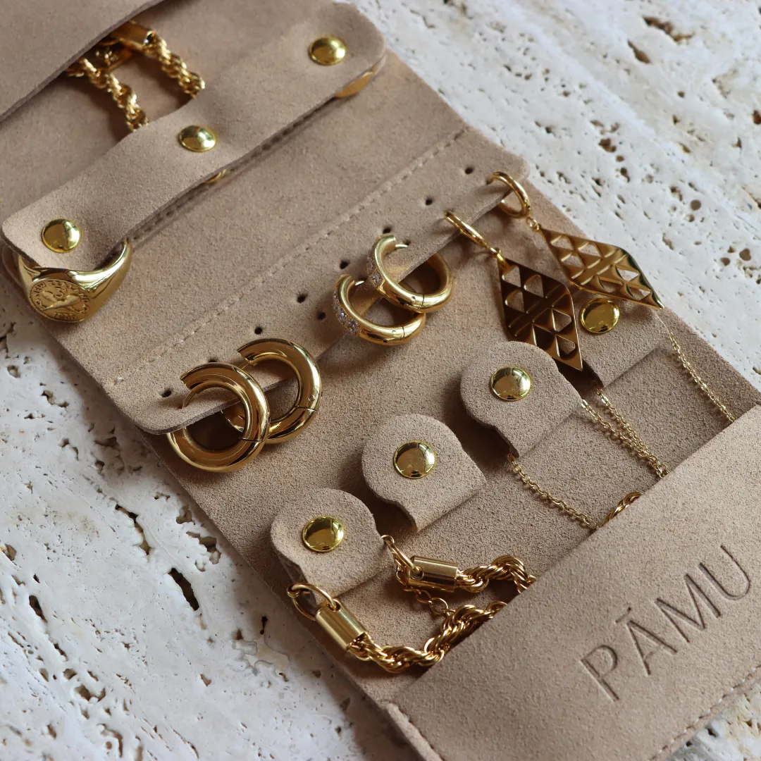 PĀMU Travel Pouch – Roll-Up Jewellery Organiser