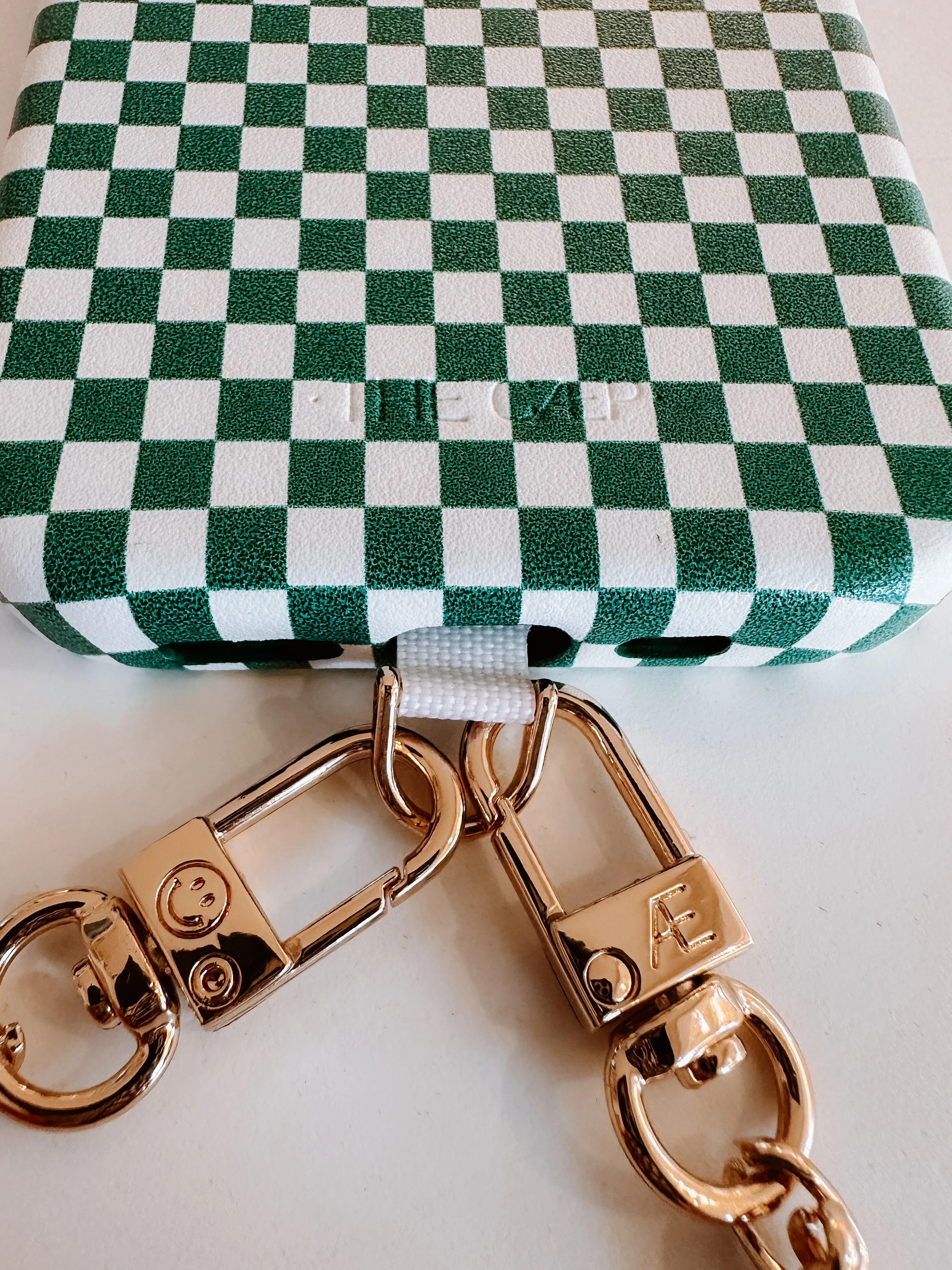 Universal Phone Hitch   Gold Paperclip Wristlet